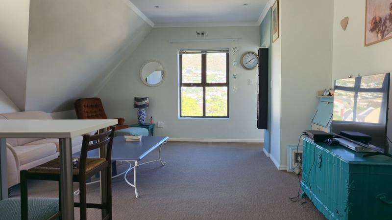 6 Bedroom Property for Sale in Fish Hoek Western Cape
